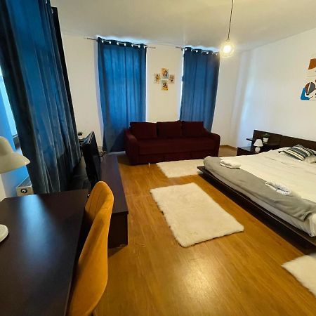 Londof Housing City Center Brasov Leilighet Eksteriør bilde