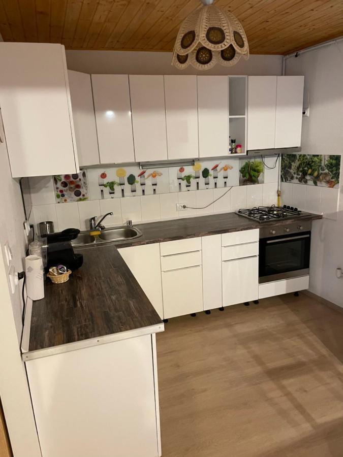 Londof Housing City Center Brasov Leilighet Eksteriør bilde