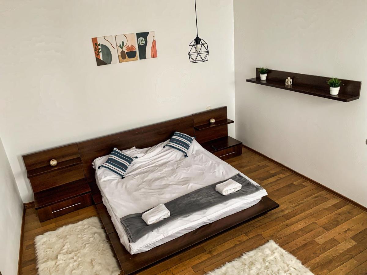 Londof Housing City Center Brasov Leilighet Eksteriør bilde