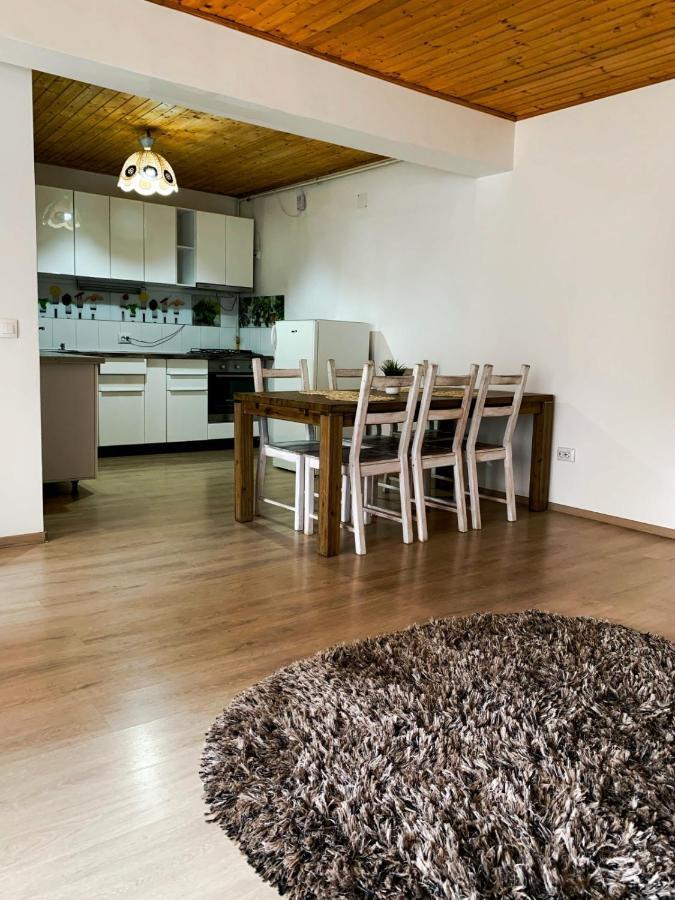 Londof Housing City Center Brasov Leilighet Eksteriør bilde