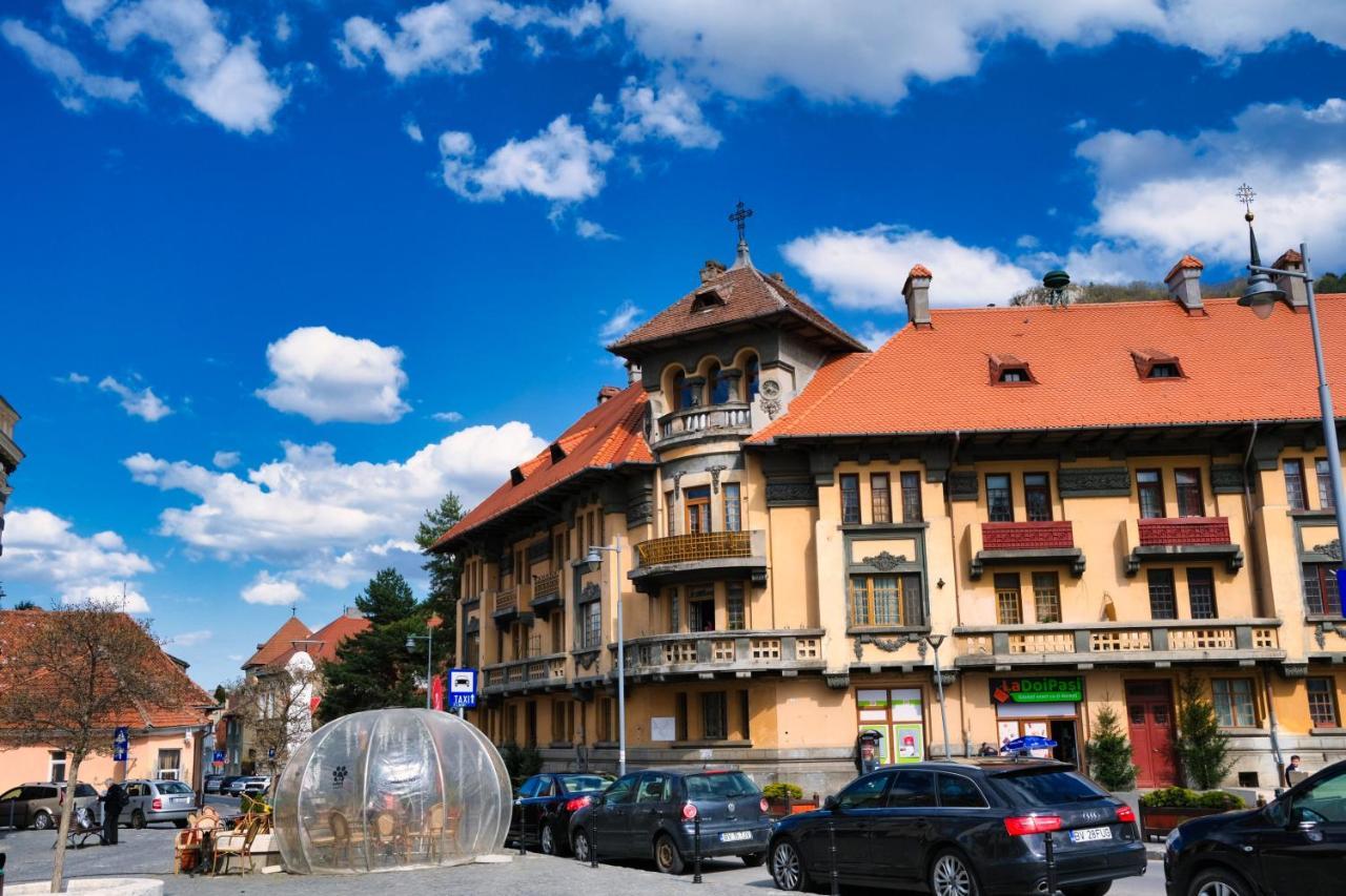 Londof Housing City Center Brasov Leilighet Eksteriør bilde