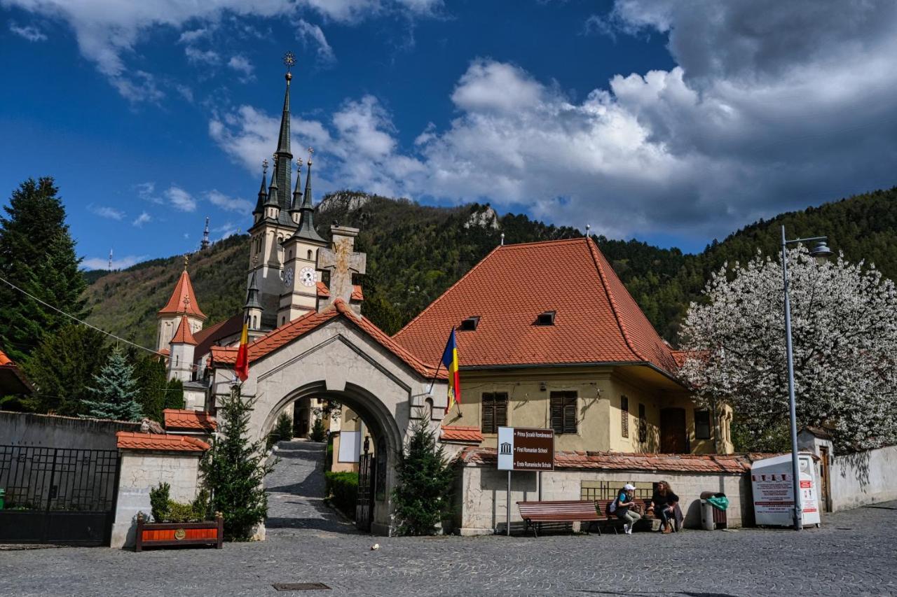 Londof Housing City Center Brasov Leilighet Eksteriør bilde
