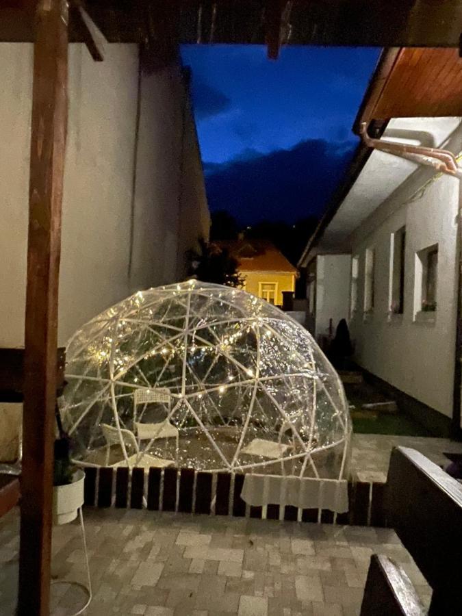 Londof Housing City Center Brasov Leilighet Eksteriør bilde